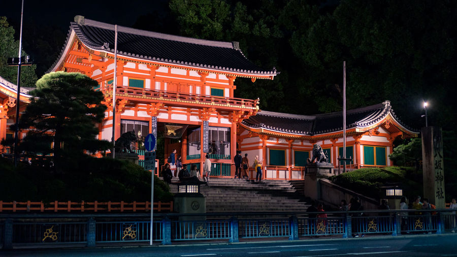 The marvelously lit yasaka shrine at kyoto by night, japan.