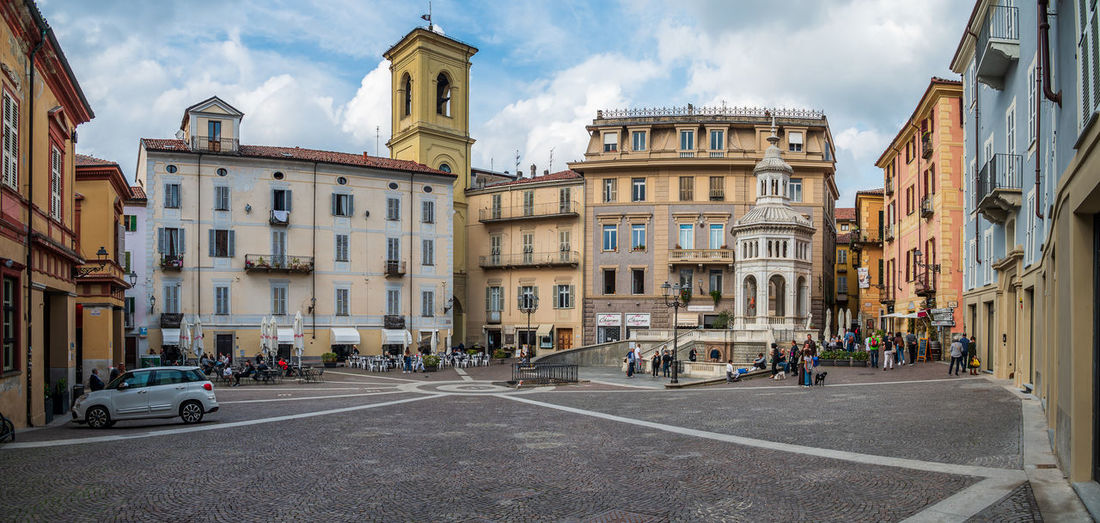 Buildings in city