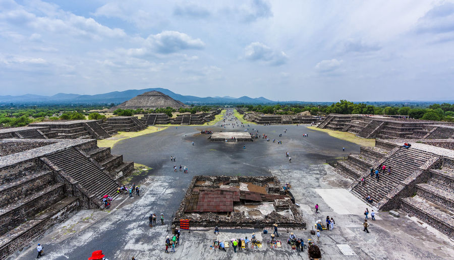 High angle view of crowd in ancient city against sky. teotihuacan