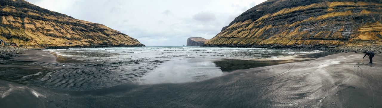 Rocks in sea