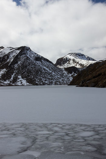 The frozen upper tama lake on the hiking track in the tongariro national park in new zealand. 