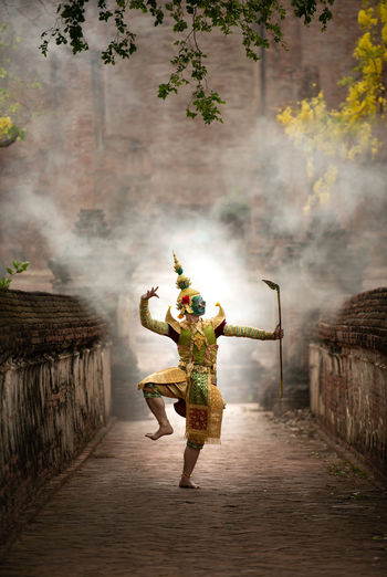 Khon, is a classical thai dance in a mask in the ramayana literature, and this is the main character