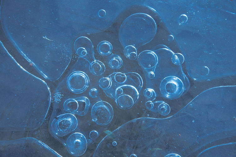 Full frame shot of bubbles in sea