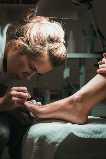 Pedicure Foot Leg Nails Pedicures Beauty Spa Close-up Lifestyles Pedicure Real People Salon Two People Women