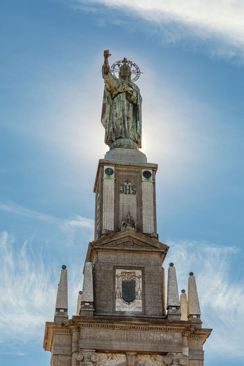 Monument of king-christ statue 