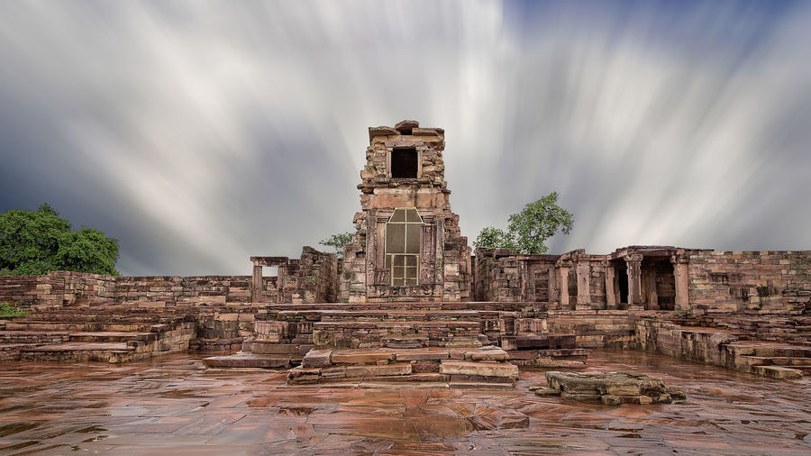 Temple ruins at sanchi
