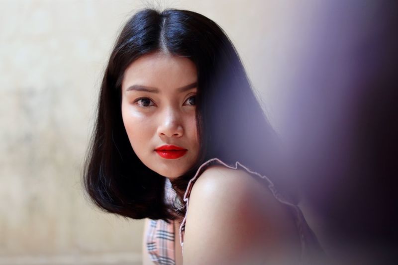 Portrait of a beautiful young woman