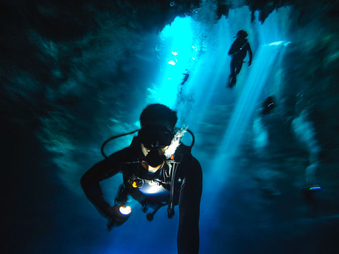 Caves scubadiving - cenote el pit - méxico