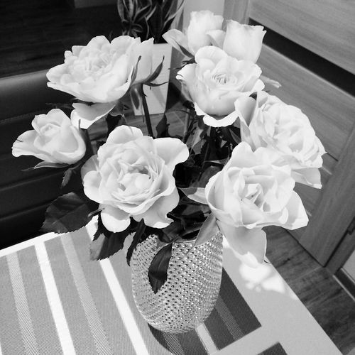 High angle view of rose bouquet on table
