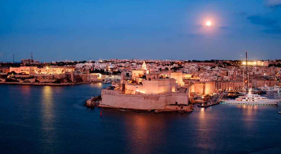 Fort st. angelo with scenic grand harbour views  historical displays at blue hours in malta