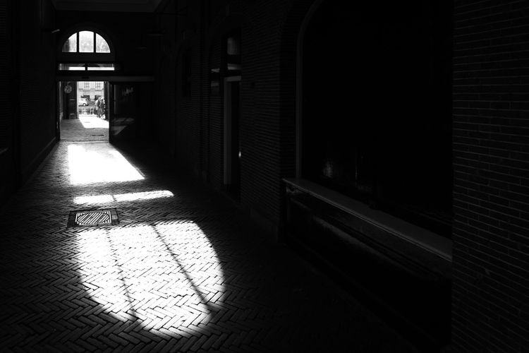 Sunlight falling in corridor