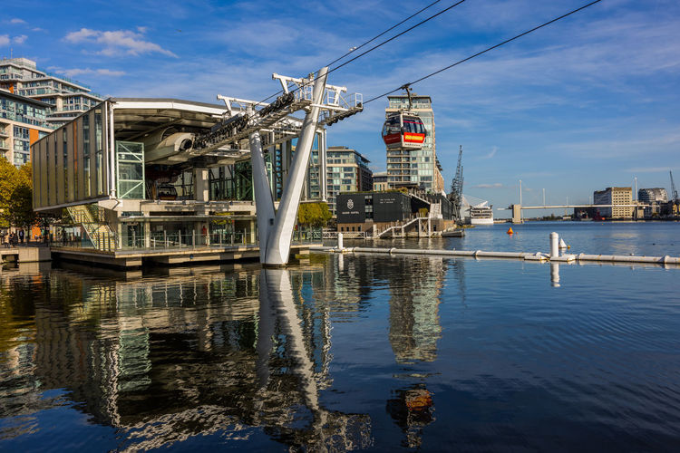 The london cable car, nicknamed the dangleway. at  royal victoria dock. 
 shot 11 october 2022.