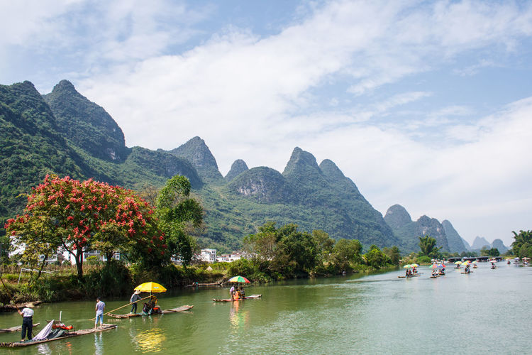 Landscape of guilin, li river and karst mountains. located in yangshuo county, guilin city