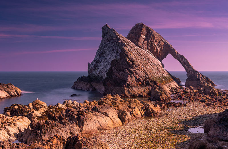 Early morning scenic view of sea against sky at bow fiddle rock