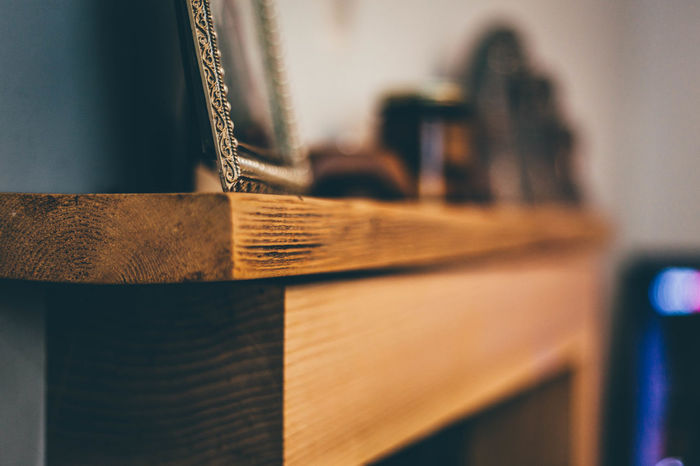 CLOSE-UP OF WOOD ON WOOD