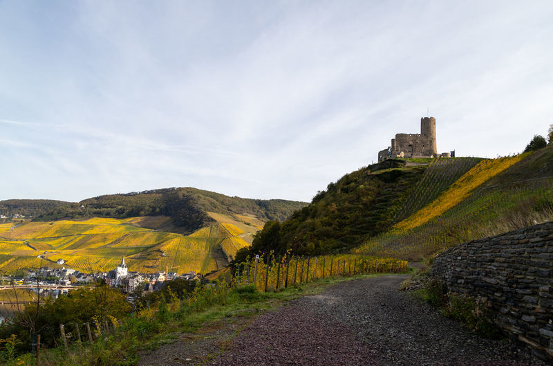 Scenic view at landshut castle in bernkastel-kues on the river moselle in autumn