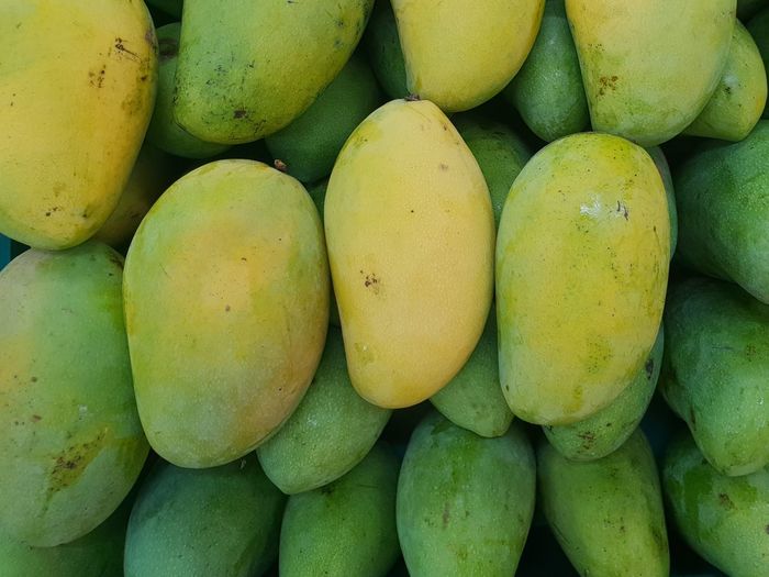 Full frame shot of mangoes