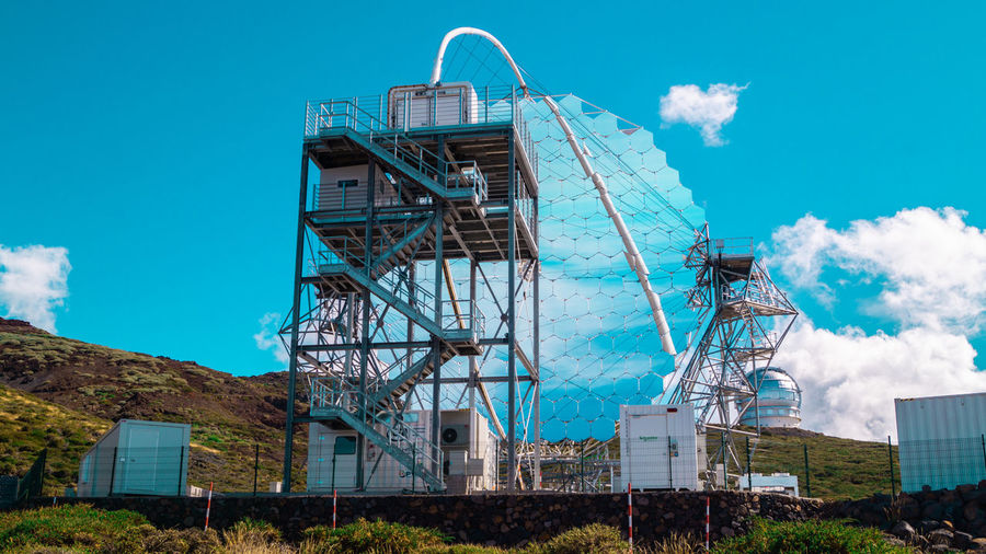 Roque de los muchachos observatory showing the florian magic telescope