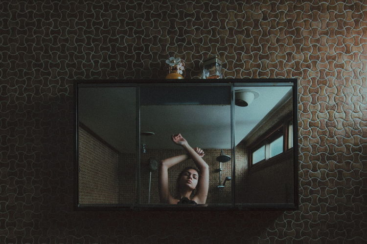 Another self portrait One Person Real People Indoors Young Women Portrait Of A Woman Self Portrait Eye4photography Best Of EyeEm Creative Photography EyeEm Of The Week The Week On EyeEm Lifestyles Mirror Illuminated Rethink Things